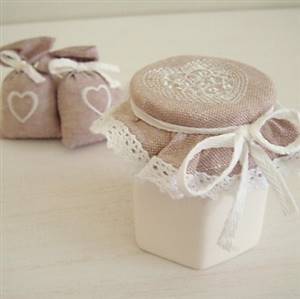 Scented candle heart jar