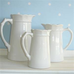 Set of 3 white jug/pitcher/vases