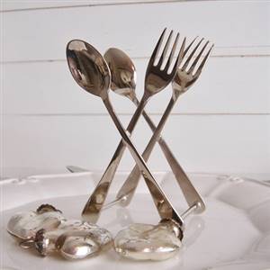 Cutlery napkin holder