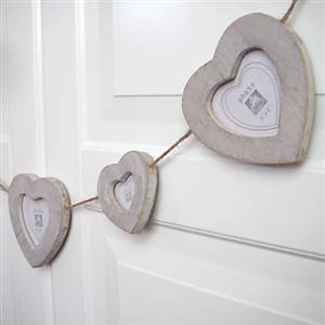 Heart photo frame garland