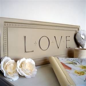 Pretty LOVE sign