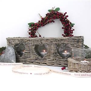 3 heart willow candle holder