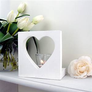 Wall heart tea light holder