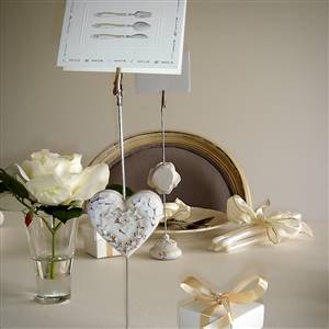 Heart name card/photo holder