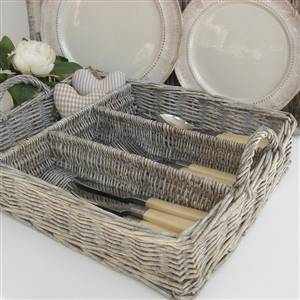 Willow cutlery tray
