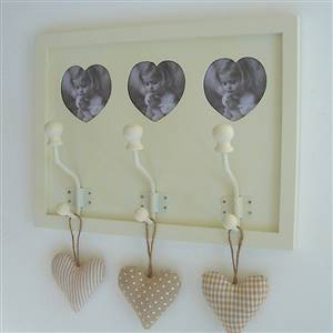 3 photo frame with 3 hooks