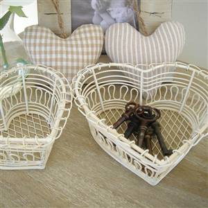 Cream wire heart baskets