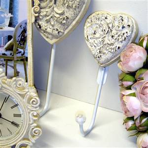 Wooden small heart hook