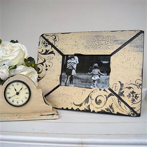 Cream & black photo frame