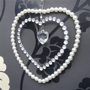 Pearl & jewel heart