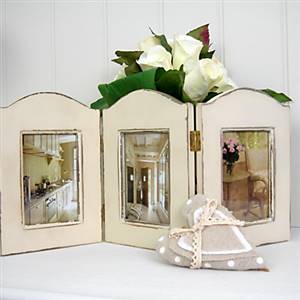 Standing 3 photo frames
