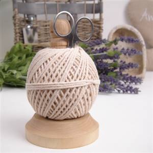 String reel & scissors