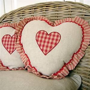 Red heart gingham cushion