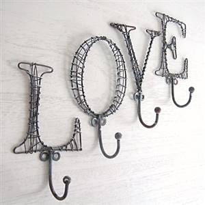 Metal LOVE hooks