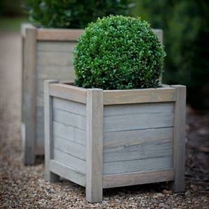 Wooden 40cm planter