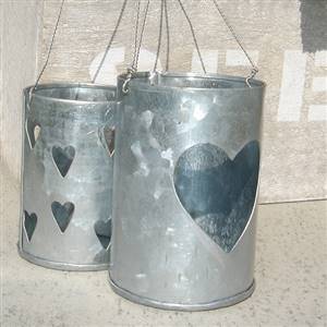 Heart zinc t-light holder