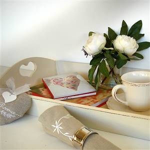 Large cream heart tray