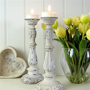 Distressed candlestick