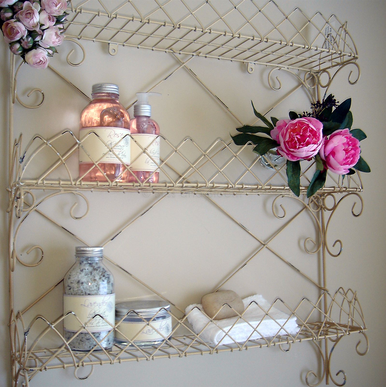 Cream wire wall rackDISCONTINUED | Bliss and Bloom